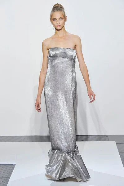 Look 37